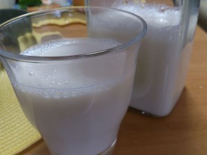 201210-making-soymilk-20 できたて豆乳