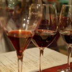 同じ会社、同じブドウ品種をつかった２つのブランドの飲み比べ。